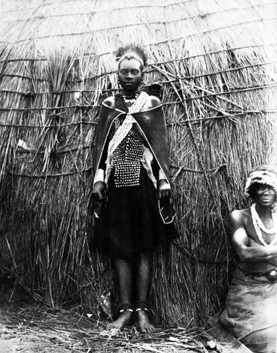 Een Zulu Bruid, ca. 1895 door South African Photographer